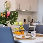 アパート Stylish Design W Ocean & Pool View, King Size Bed, Wifi,2 Smart Tv, Street Parking, 2 Pools Access *