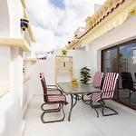 Stylish Design W Ocean & Pool View, King Size Bed, Wifi,2 Smart Tv, Street Parking, 2 Pools Access アパート *